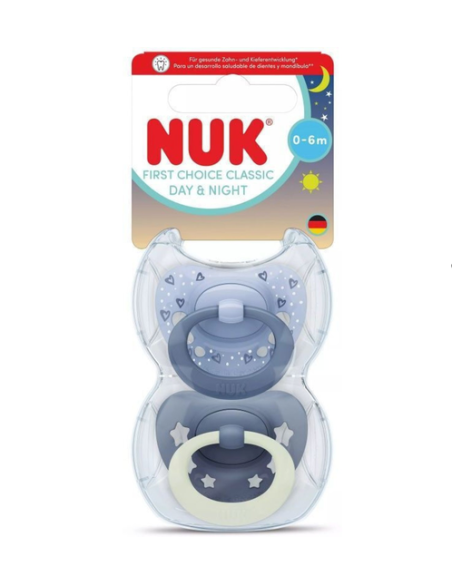 Nuk Πιπίλες Σιλικόνης First Choice Classic Day and Night 0-6 μηνών με Θήκη Blue 2τμχ